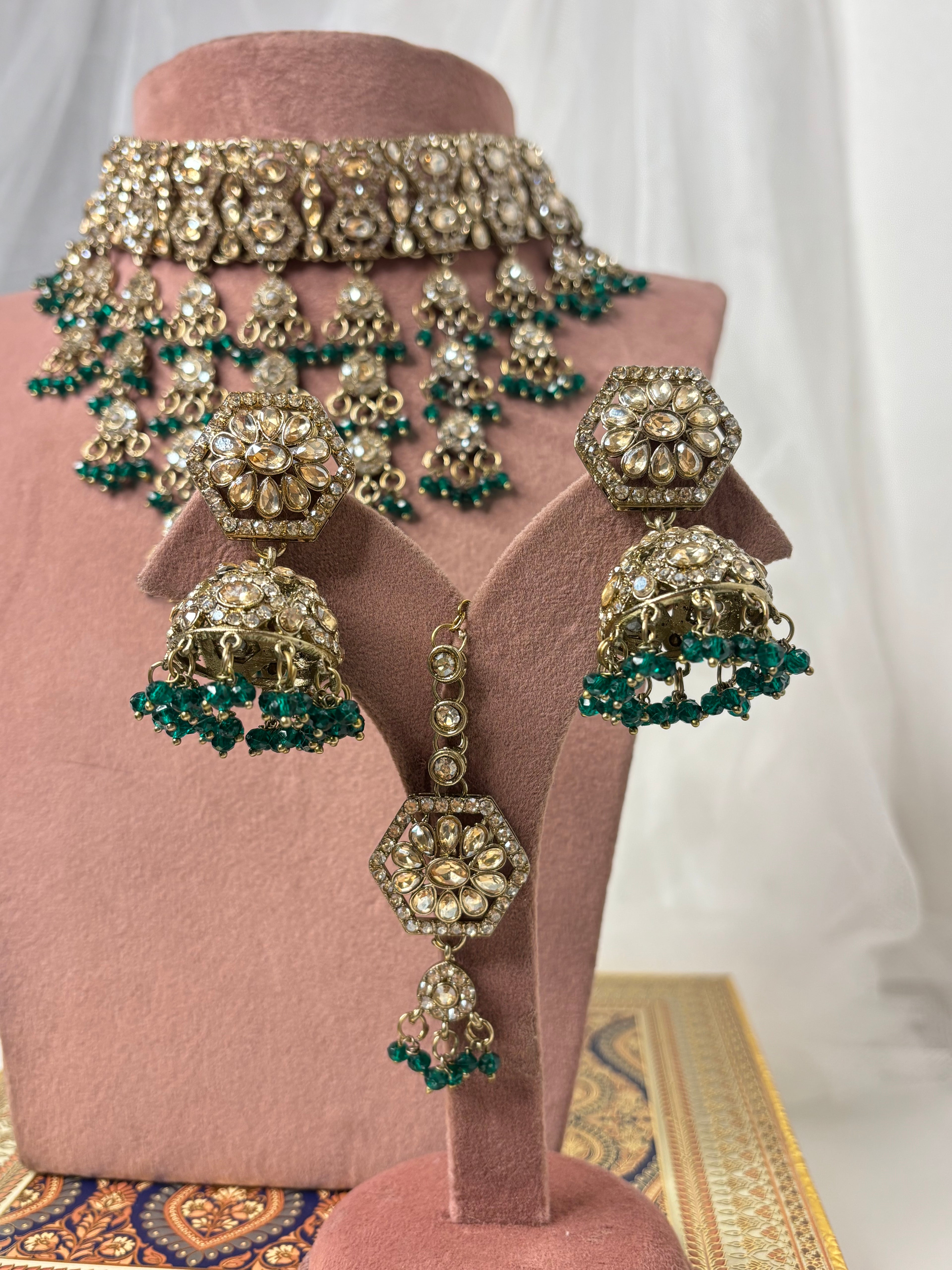 Tulsi Layer Necklace With Mang Tikka & Jhumkas