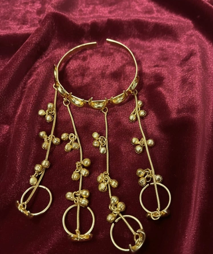 Chand Hathphool Back Plain Adjustable Bracelet & Adjustable Rings (Single Piece)