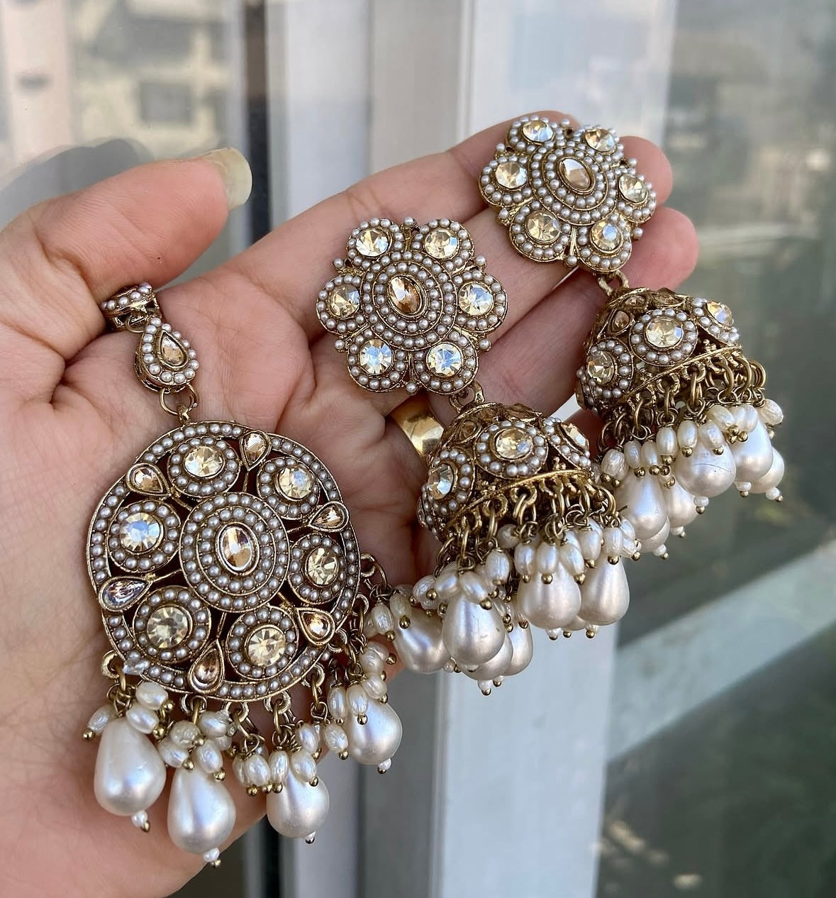 Rosy Jadau Mang Tikka With Jhumkas (Ivory)