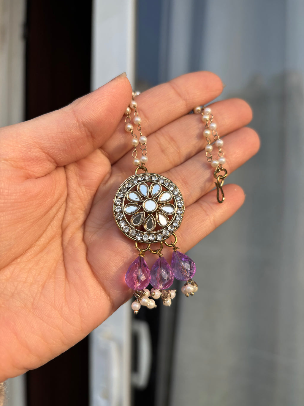 Round Mirror Cut Mang Tikka With Jhumkas & Side Layers