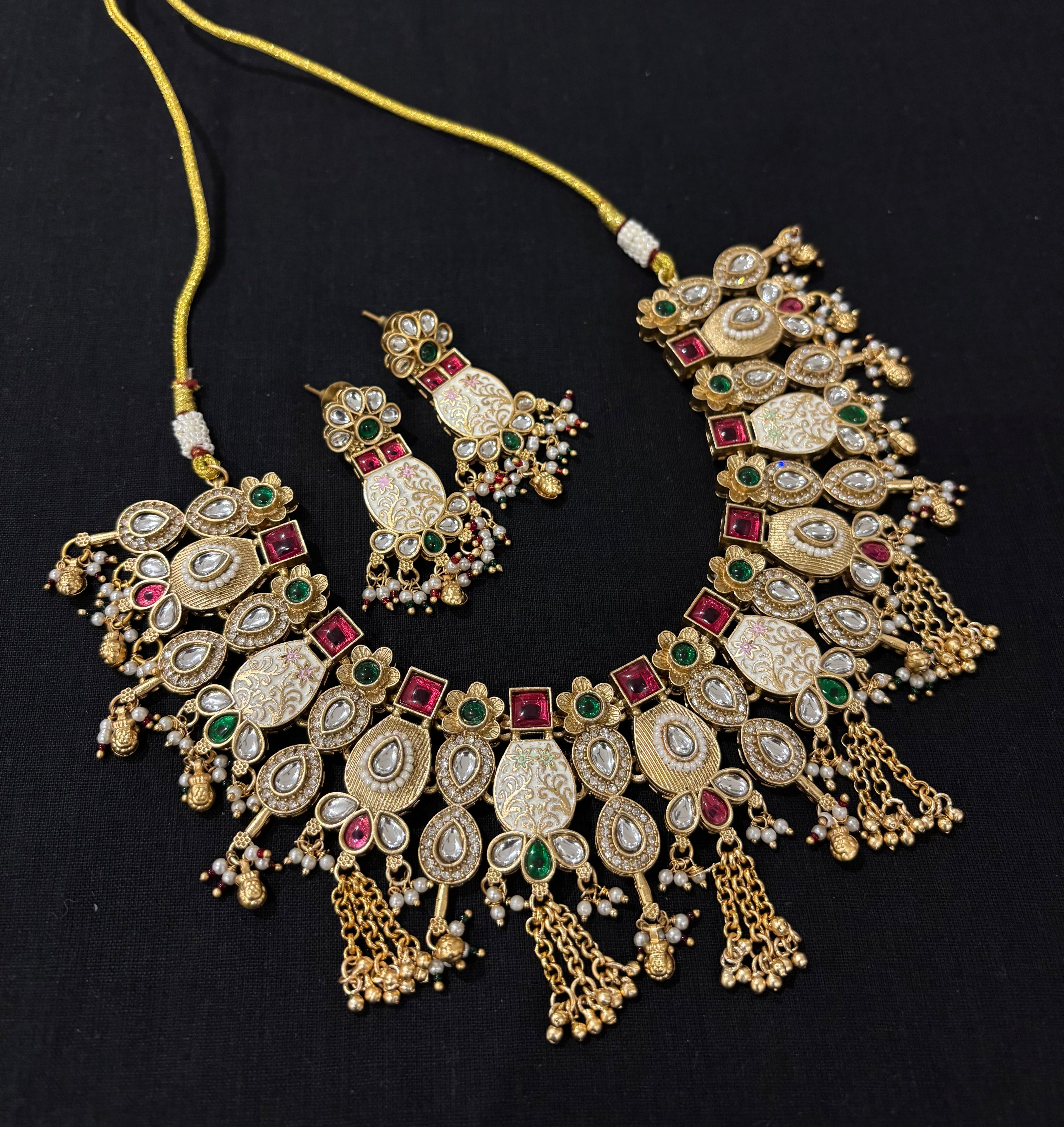 High Quality Designer Heavy Look Heritage Necklace With Earrings