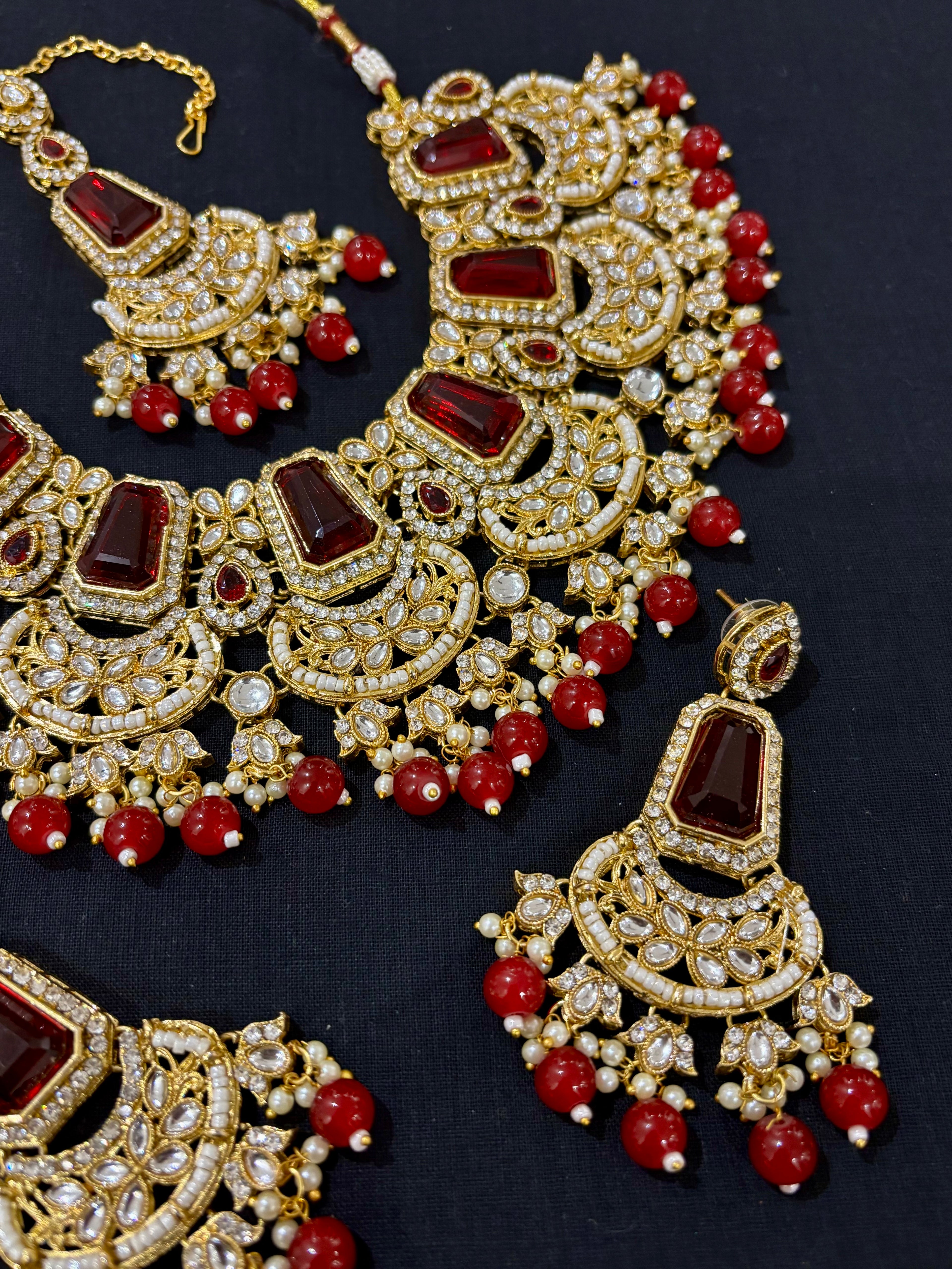 Navneet Heavy Look Necklace With Mang Tikka & Earrings (Red)