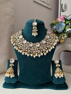 Suhana Heavy Look Necklace With Mang Tikka & Jhumkas