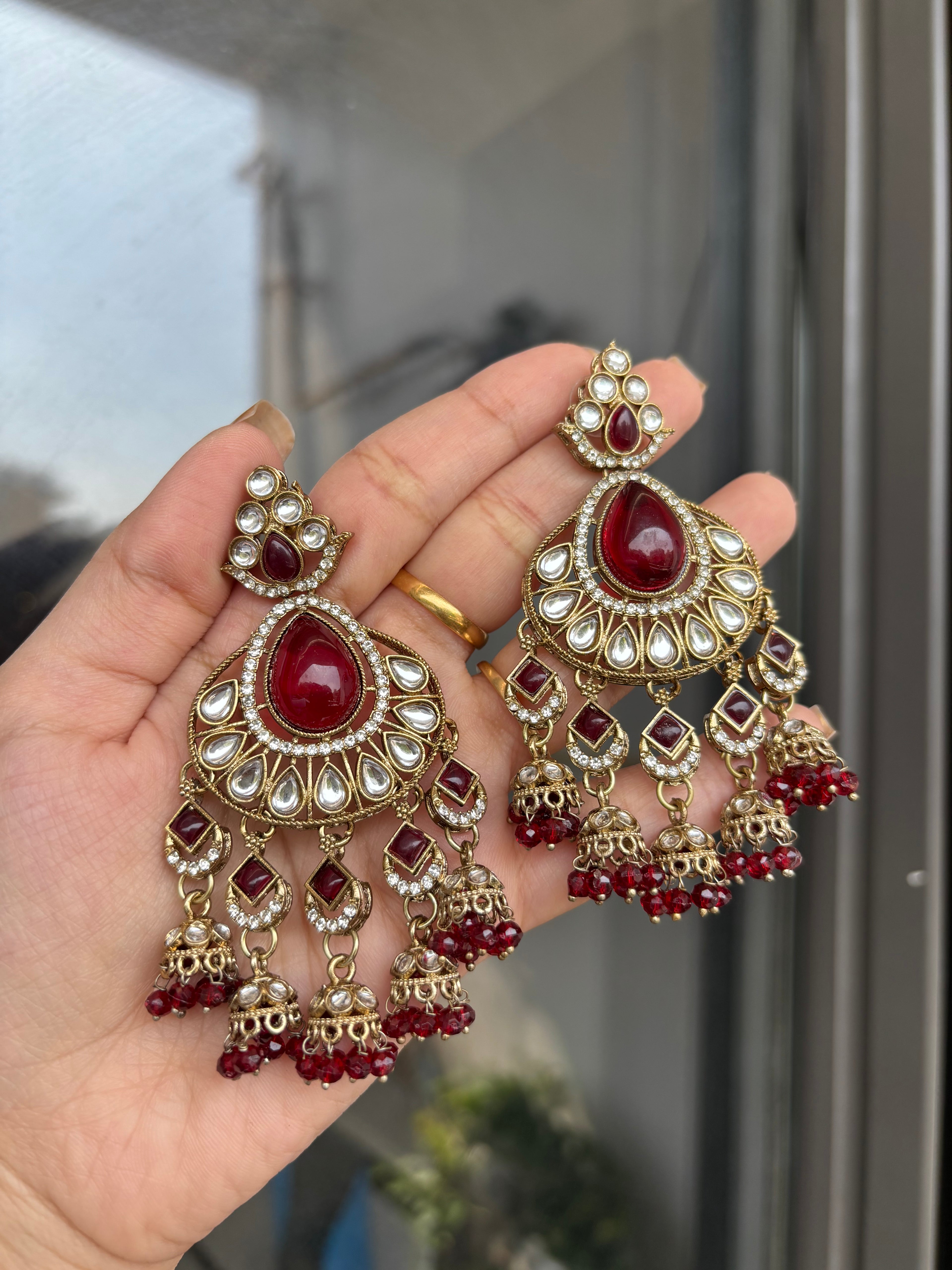 Aman Earrings ( Maroon )