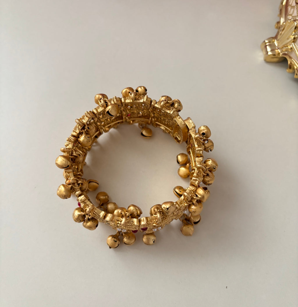Pearls & Ghungroo Touch Adjustable Bracelet (Ruby)