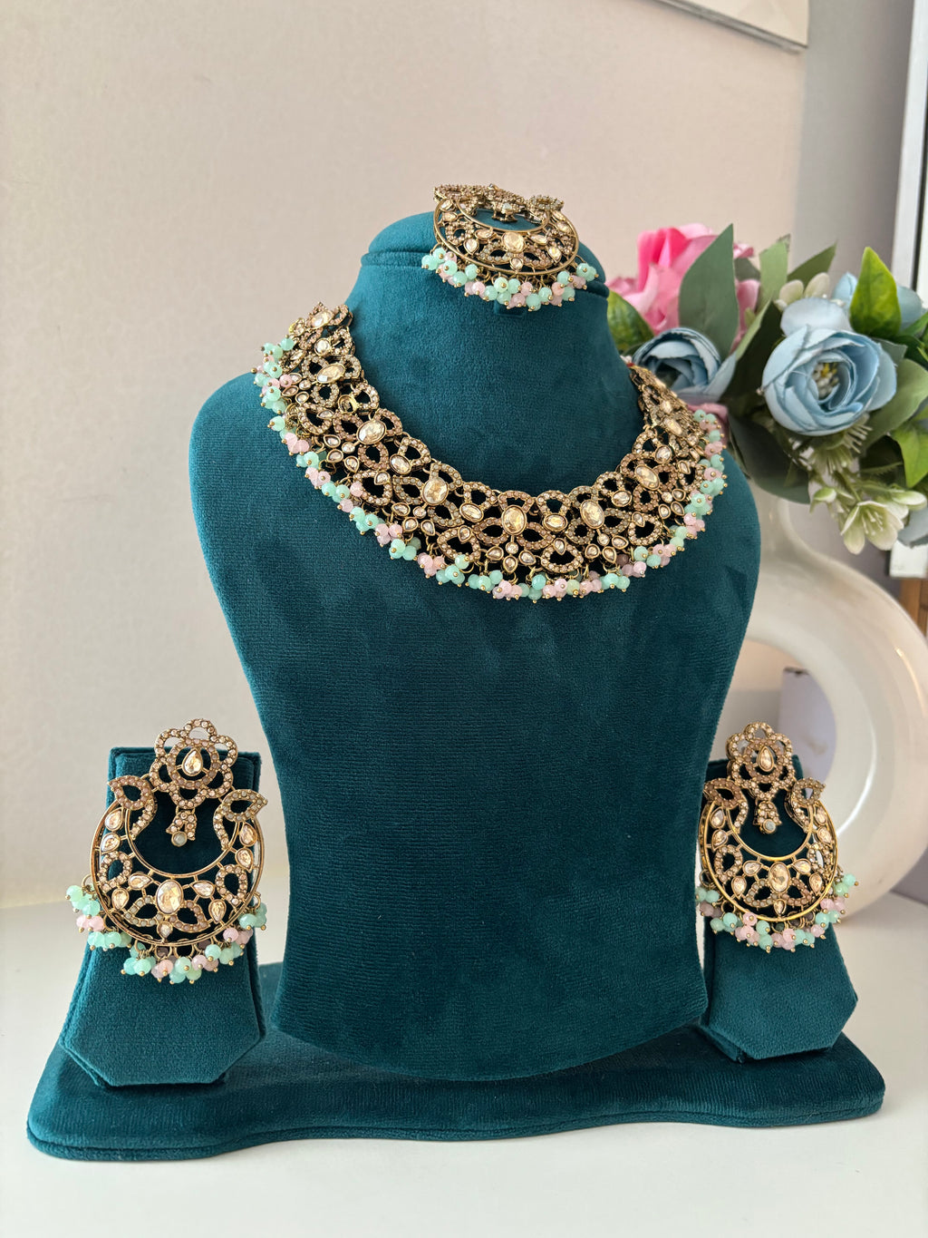 Navida Classy Necklace With Mang Tikka & Chandbali Earrings (Pink & Mint)