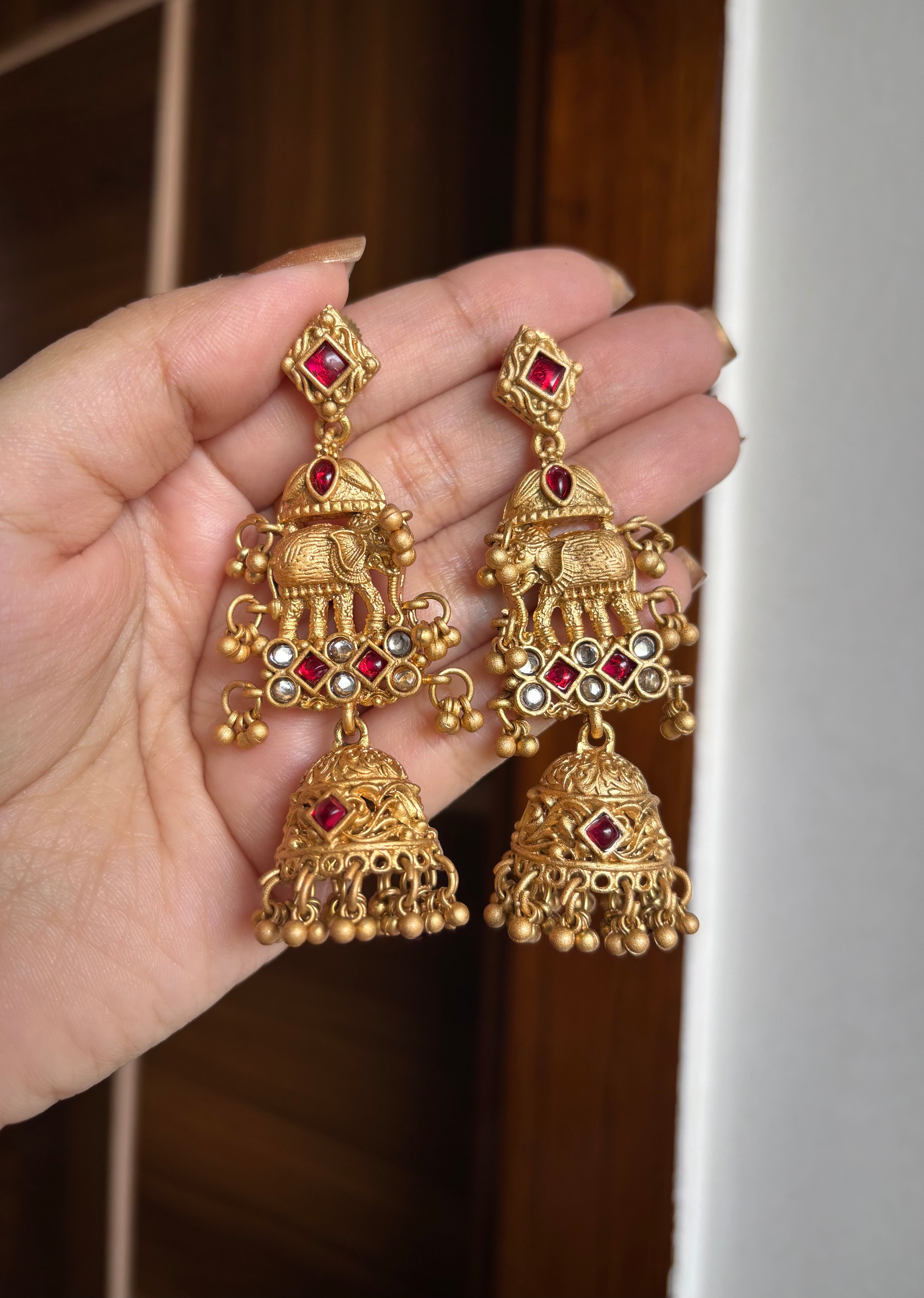 Jhanvi Heritage Earrings ( Maroon )