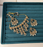 Flower Layer Necklace With Mang Tikka & Chandbali