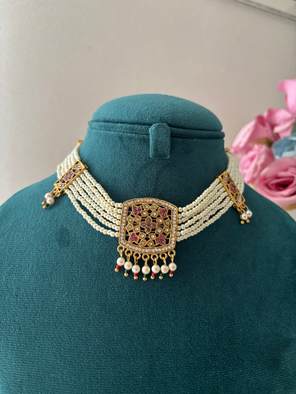 Classic Jadau Choker With Earrings