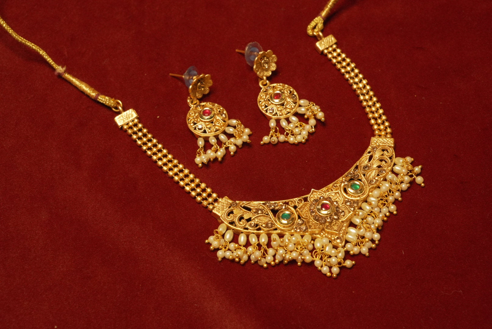 Gold Look Like Set With Earrings