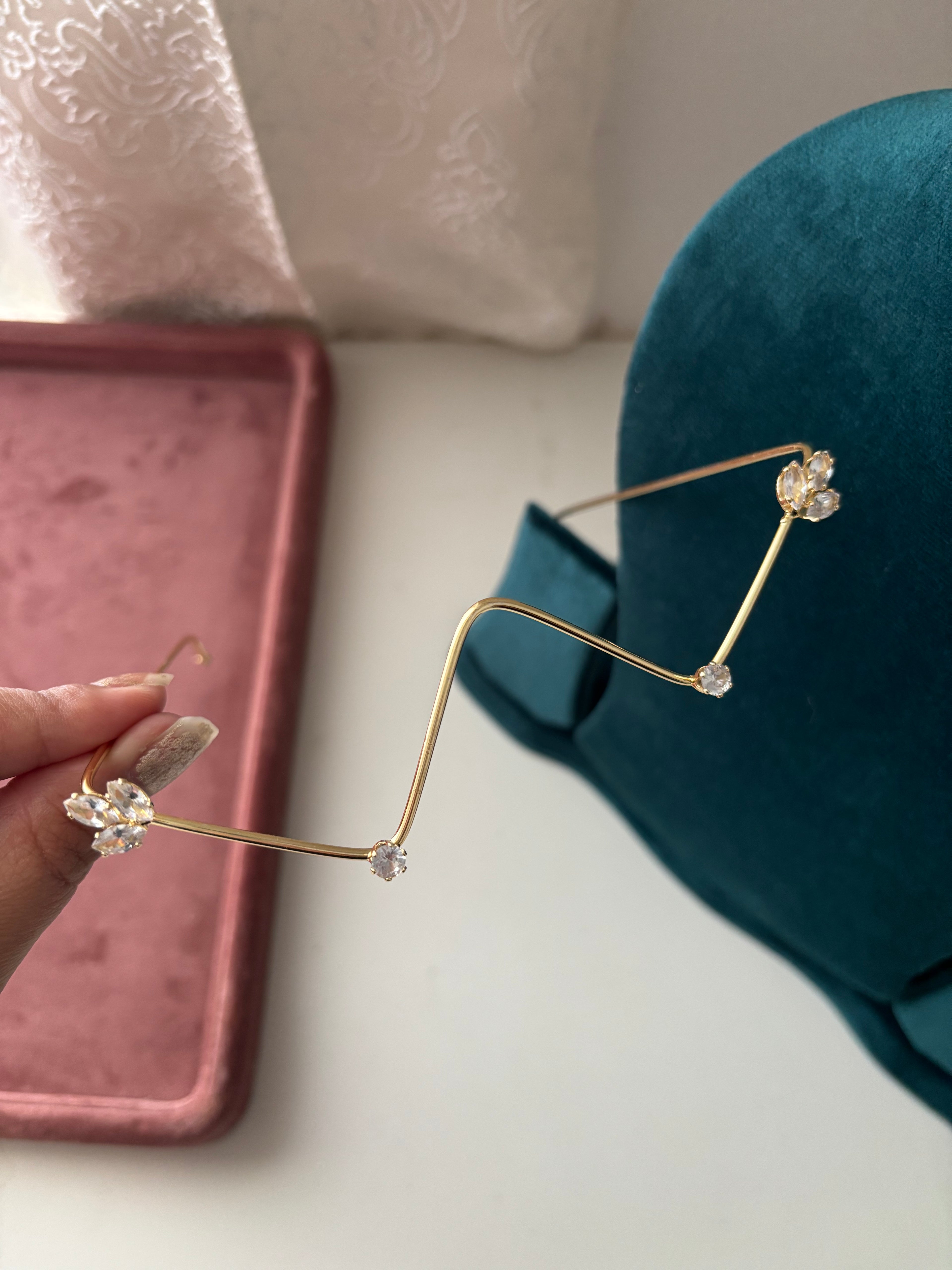 Almond Diamond Touch Facelet