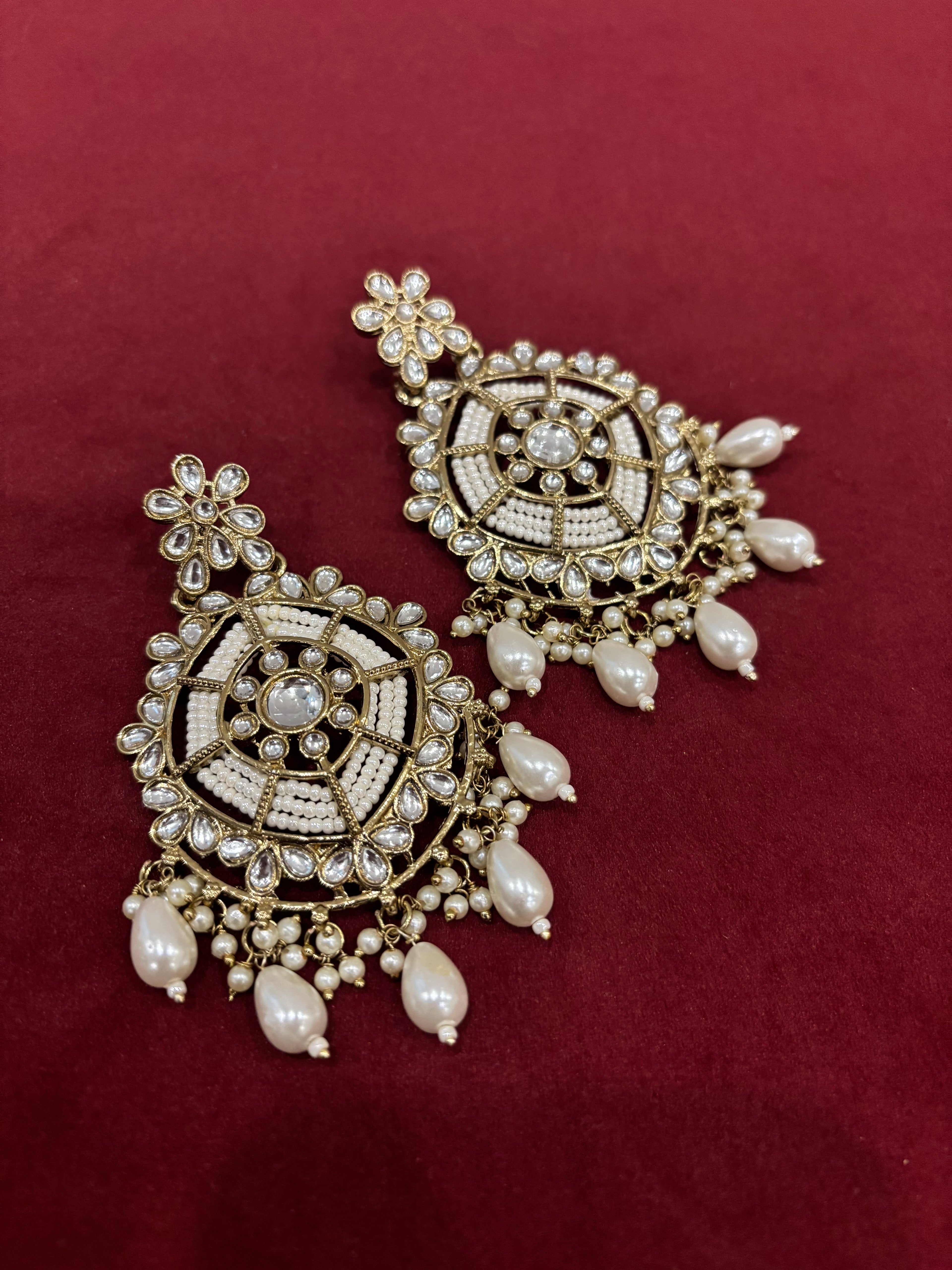 Manni Kundan & Pearl Work Earrings