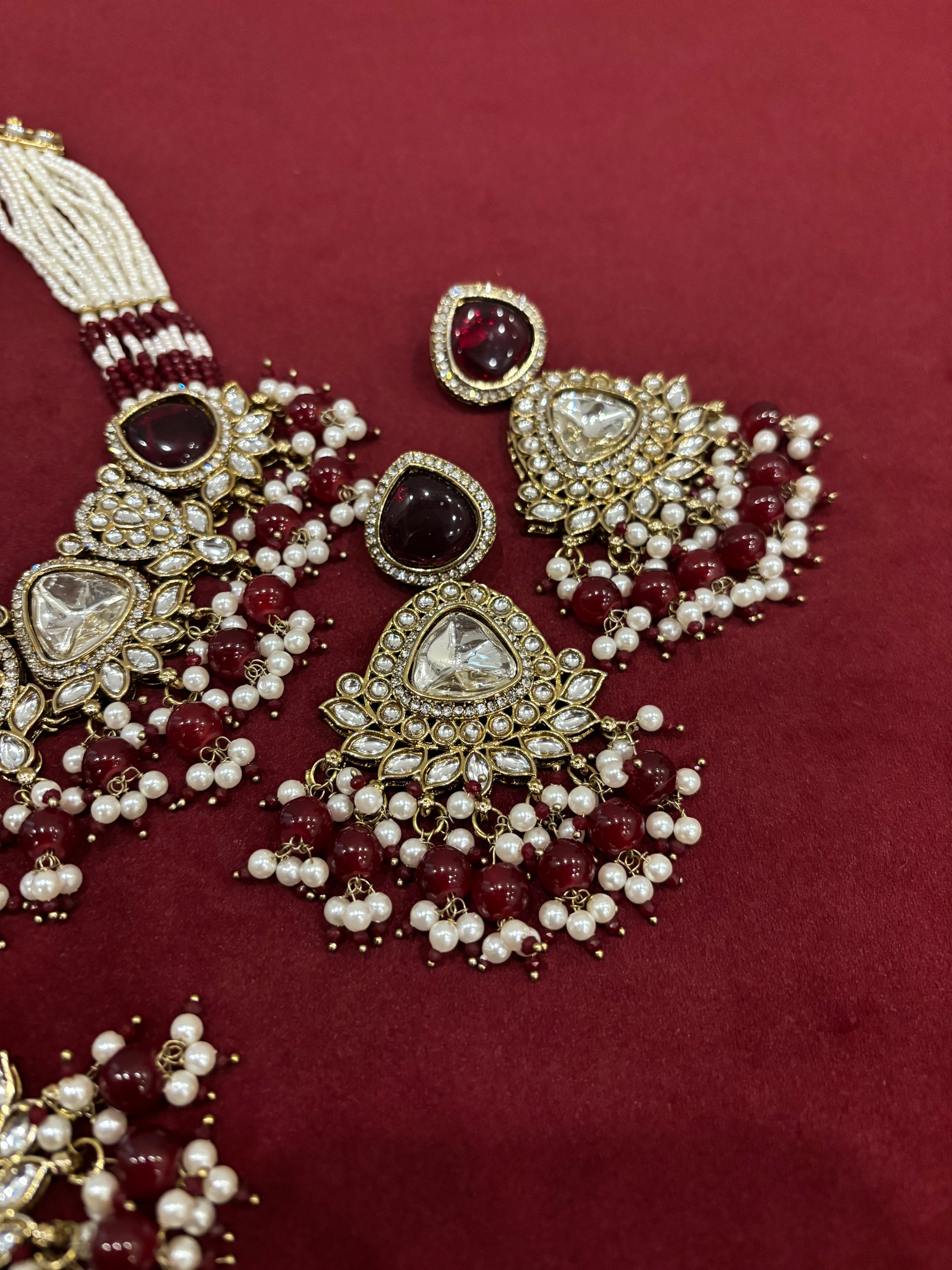 Maroon Navneet Heavy Look Choker Set With Mang Tikka & Earrings