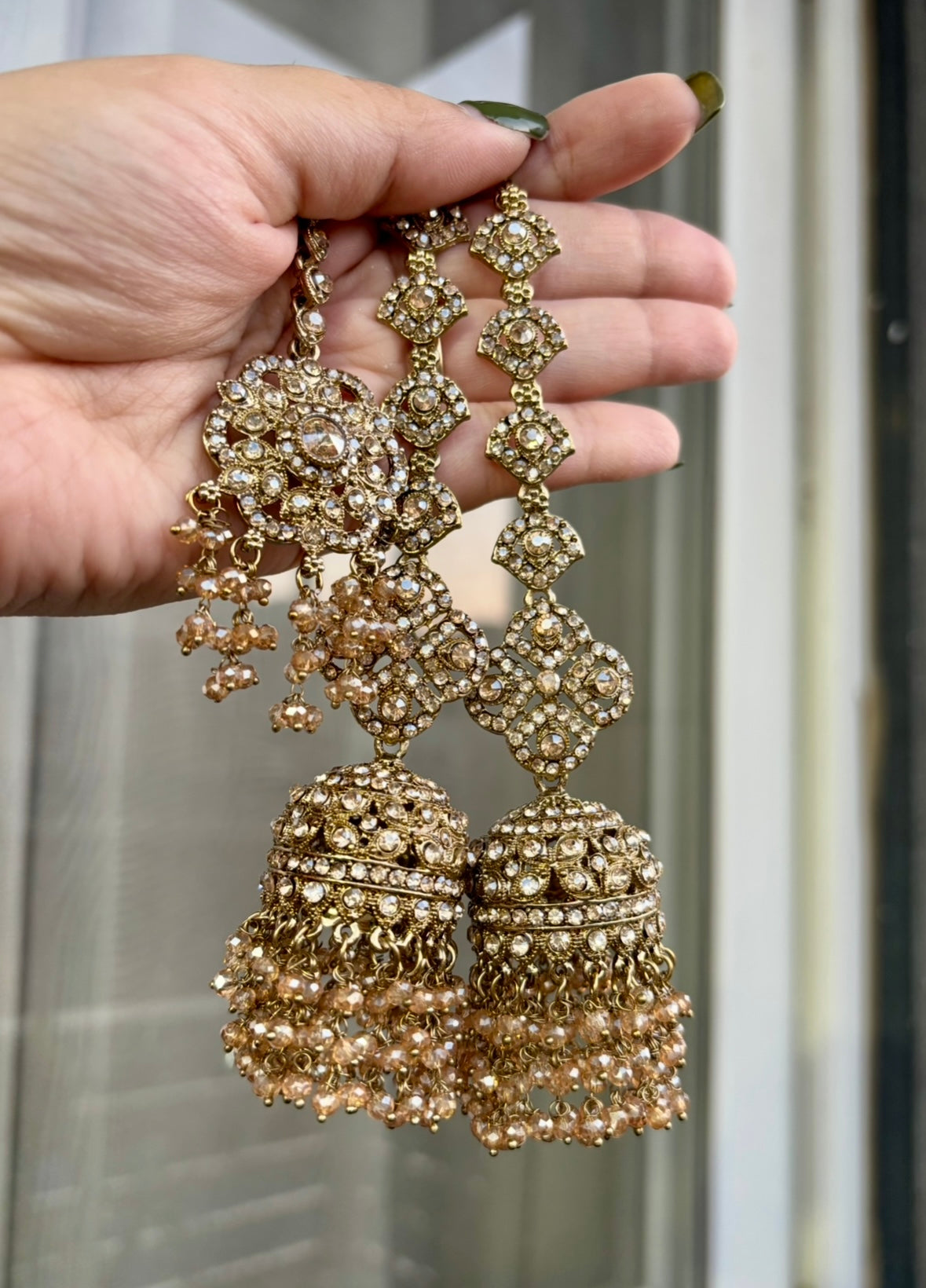 High Quality Designer Mang Tikka & Jhumkas With Sahara Touch (Champagne)