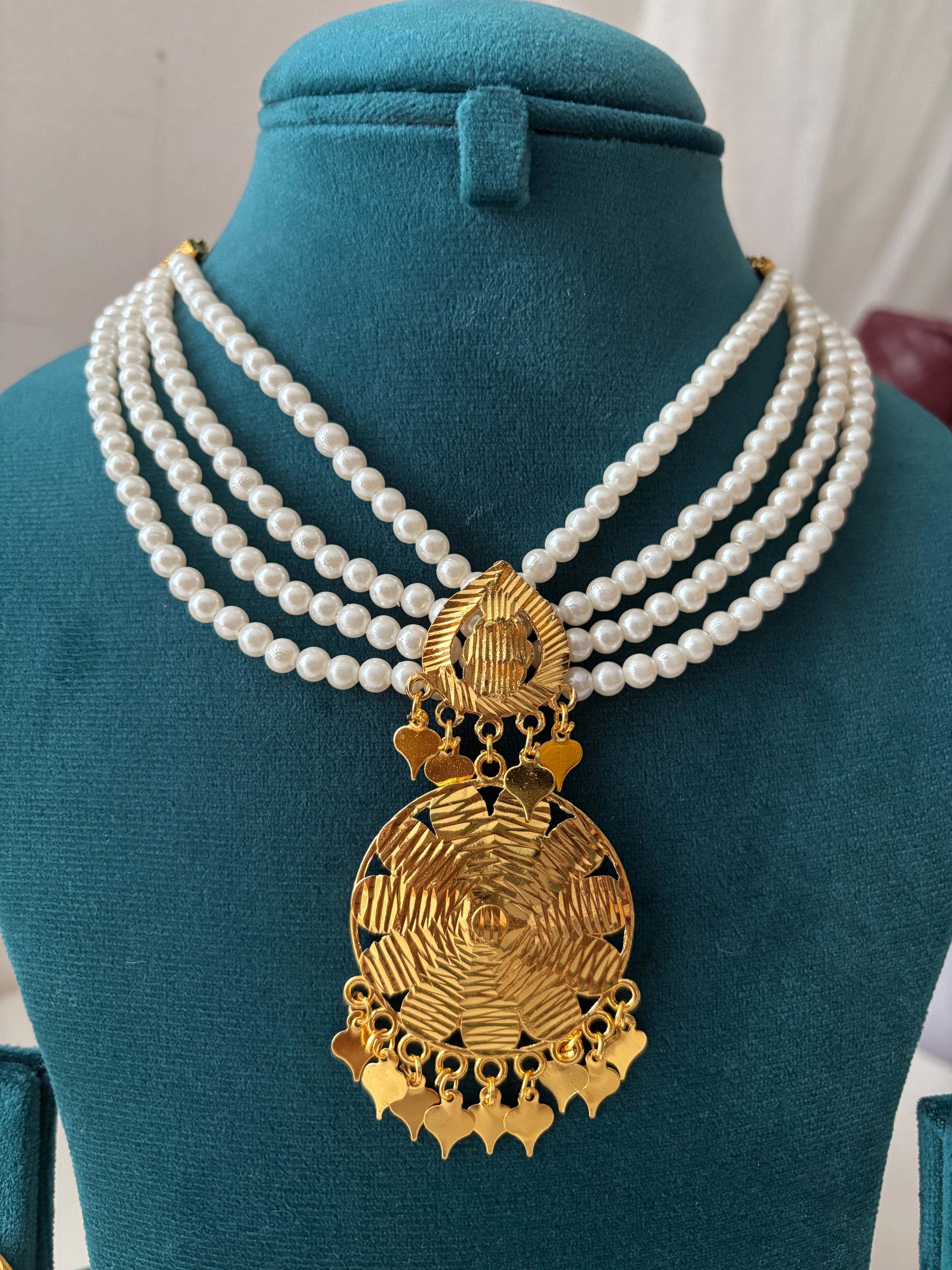 Gold Look Like Punjabi Style Necklace With 4 Layer Pearl Touch With Earrings