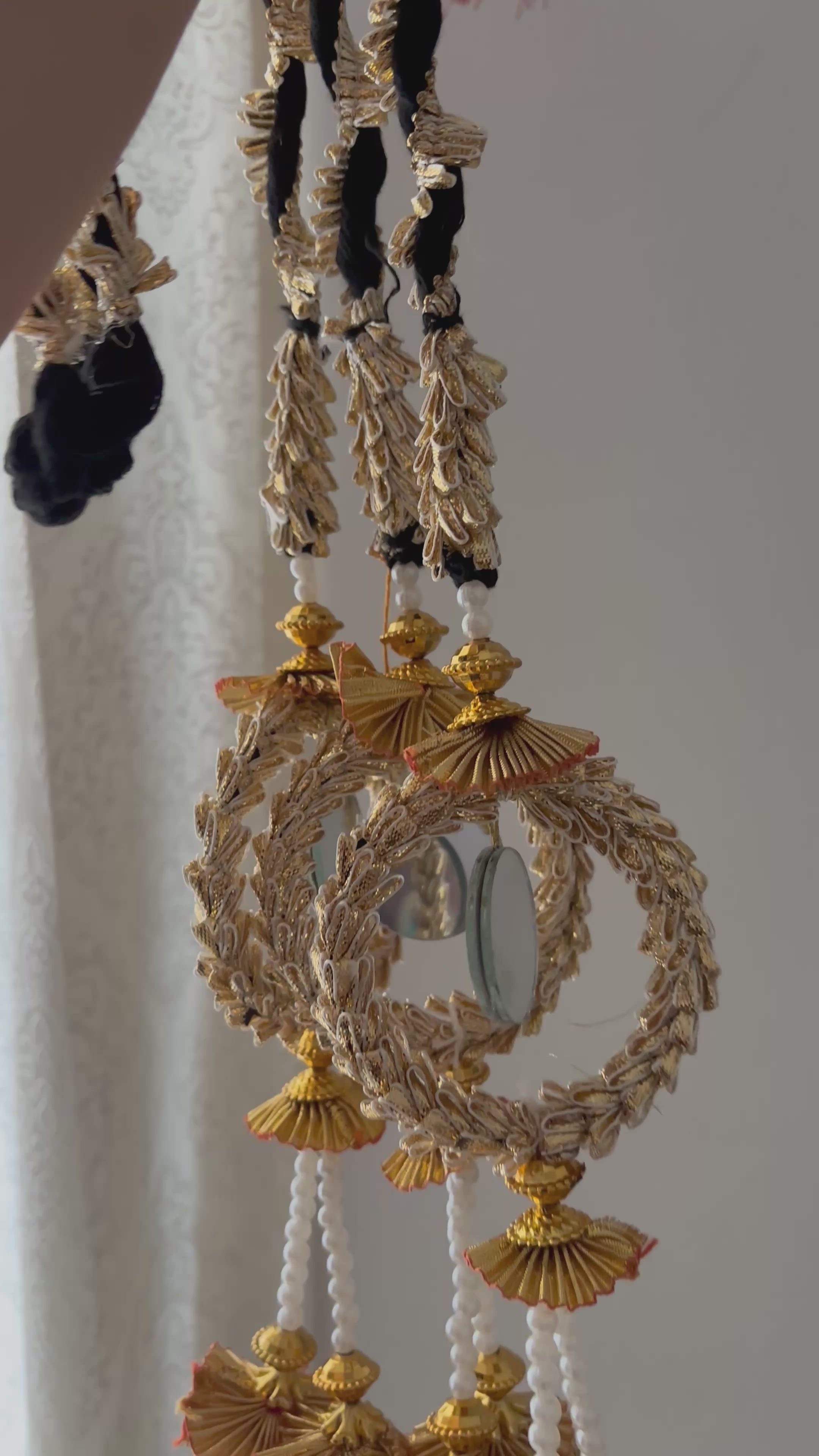 Round Mirror Touch Parandi